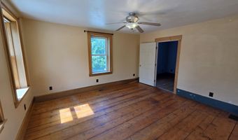 128 Elm St, Cabot, VT 05647