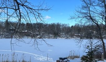 221 Sussex Ave, Andover, NJ 07860