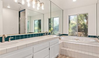 35356 Sierra Vista Dr, Agua Dulce, CA 91390