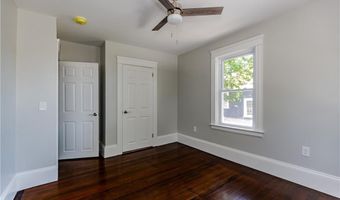 41 Wellesley Ave, North Providence, RI 02911