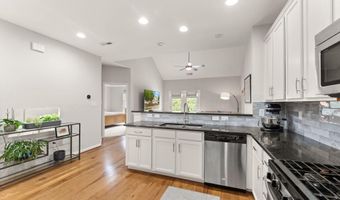 44360 OAKMONT MANOR Sq, Ashburn, VA 20147