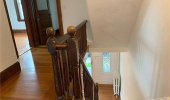 68 Evarts St, Newport, RI 02840