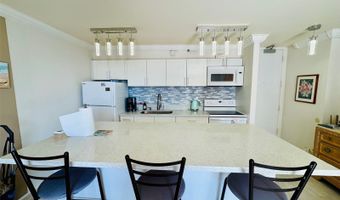 201 Ohua Ave 2108, Honolulu, HI 96815