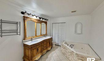 201 McGlasker St, Atmore, AL 36502