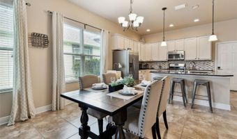 6934 OLD BENTON Dr, Apollo Beach, FL 33572