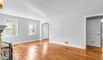 8230 GREGORY Dr, Alexandria, VA 22309