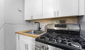 1111 ARLINGTON Blvd 822, Arlington, VA 22209