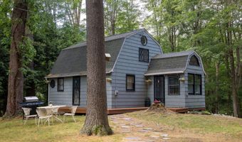 132 Dawn Dr, Becket, MA 01223