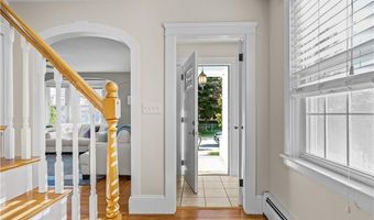 1 Fales St, East Providence, RI 02915