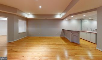 9629 EAGLE RIDGE Dr, Bethesda, MD 20817