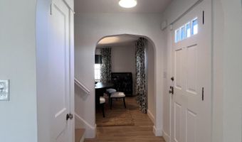 66 Howard St, Bangor, ME 04401