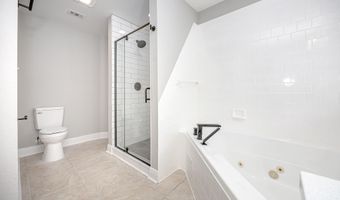 345 Bowen St, Biloxi, MS 39530