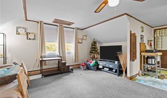 121 Heather St, Cranston, RI 02920