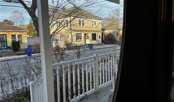 100 Maple Ave, Barrington, RI 02806