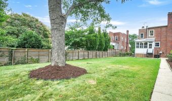 325 OGLETHORPE St NW, Washington, DC 20011