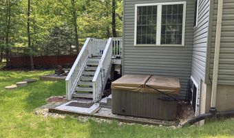 6 Basswood Ct, Albrightsville, PA 18210