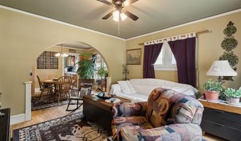 1320 N HARRIMAN St, Appleton, WI 54911