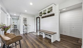 800 Kaitlynn Ave, Anamosa, IA 52205