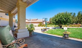 32201 Joaquin Dr, Acton, CA 93510