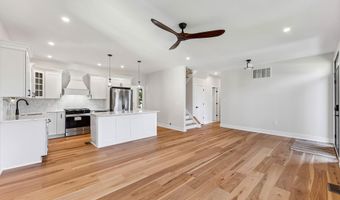 515 Sandalwood Rd, Villas, NJ 08251