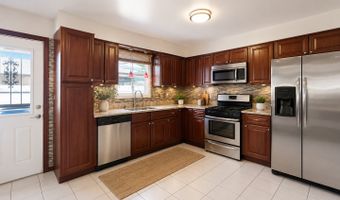 11735 S Leamington Ave, Alsip, IL 60803