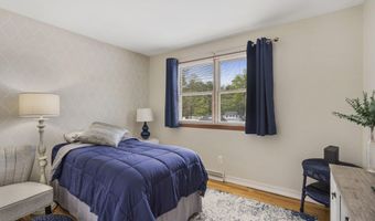 570 Forest Hills Pkwy, Bayville, NJ 08721