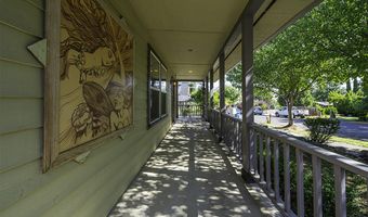 923 Bellview Ave 1, Ashland, OR 97520