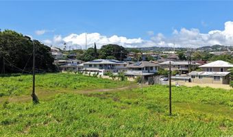 99-147 Mikalemi St, Aiea, HI 96701