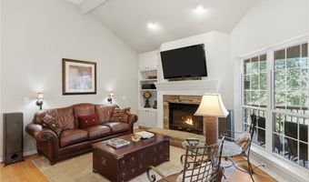 7 Brixham Ln, Bella Vista, AR 72714