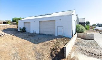 1881 Fuerte St, Fallbrook, CA 92028