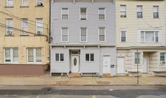 13 COTTAGE St, Bayonne, NJ 07002