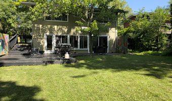 1730 Traver Rd, Ann Arbor, MI 48105