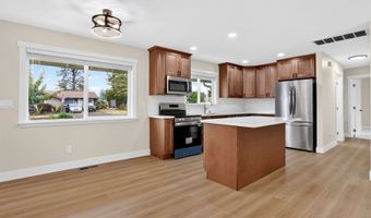 13670 SW 21ST St, Beaverton, OR 97008