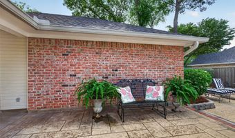 111 Hanging Moss Dr, Benton, LA 71006