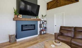129 Coyote Cave Ln, Alvord, TX 76225
