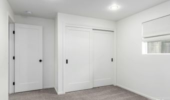 9401 W Knottingham Dr, Boise, ID 83704