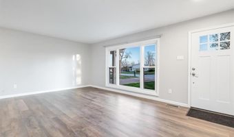 109 Timka Dr, Ballwin, MO 63011