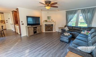 19328 Stirrup Dr, Abingdon, VA 24211