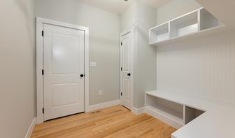 12 Robin Way 5, Chester, NH 03036