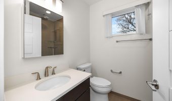 462 W Stadium Blvd, Ann Arbor, MI 48103