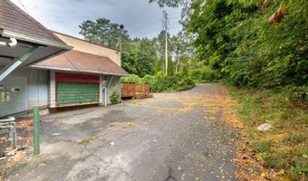 209 Riverside Ave, Bristol, CT 06010