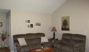 811 Thomas Dr, Angola, IN 46703