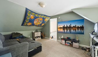 10 Pearl St, Auburn, ME 04210