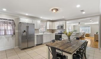 904 LEBEAU St, Arabi, LA 70032