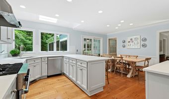 28 Royle Rd, Darien, CT 06820
