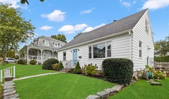6 Cliff Ter, Newport, RI 02840