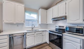 5044 Lakeshore Blvd, The Colony, TX 75056