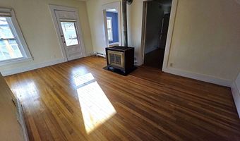 31 Granite St, Barre, VT 05641