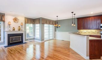 20 Sanctuary Dr, East Greenwich, RI 02818