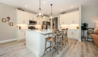 18750 Eisley Cv, Auburn, IN 46706